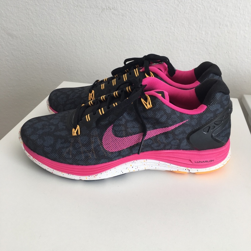 NEW Nike Women’s Lunarglide 5